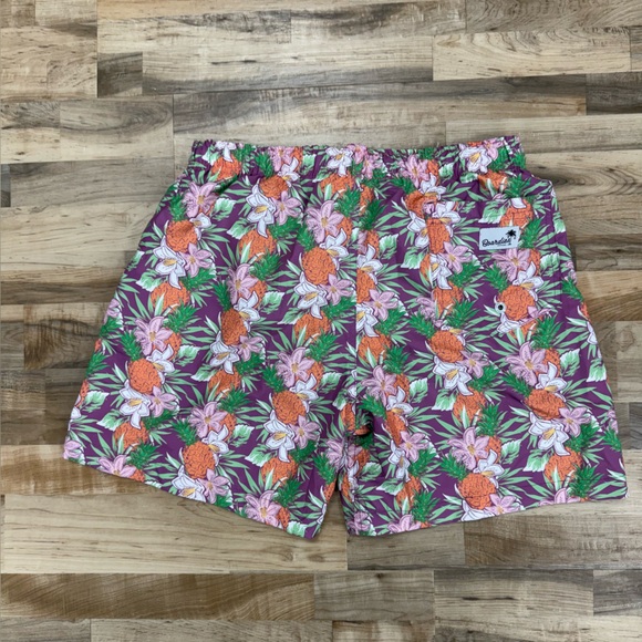 NWT Boardies Apparel Mens Swim Trunks & Matching Shirt M Pineapple Flower Shorts - Picture 4 of 15